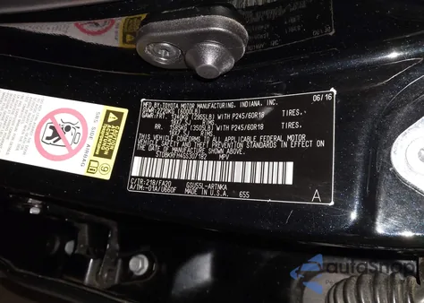 2016 Toyota Highlander Le Plus V6 z USA, uszkodzony, nr VIN 5TDBKRFH4GS307182